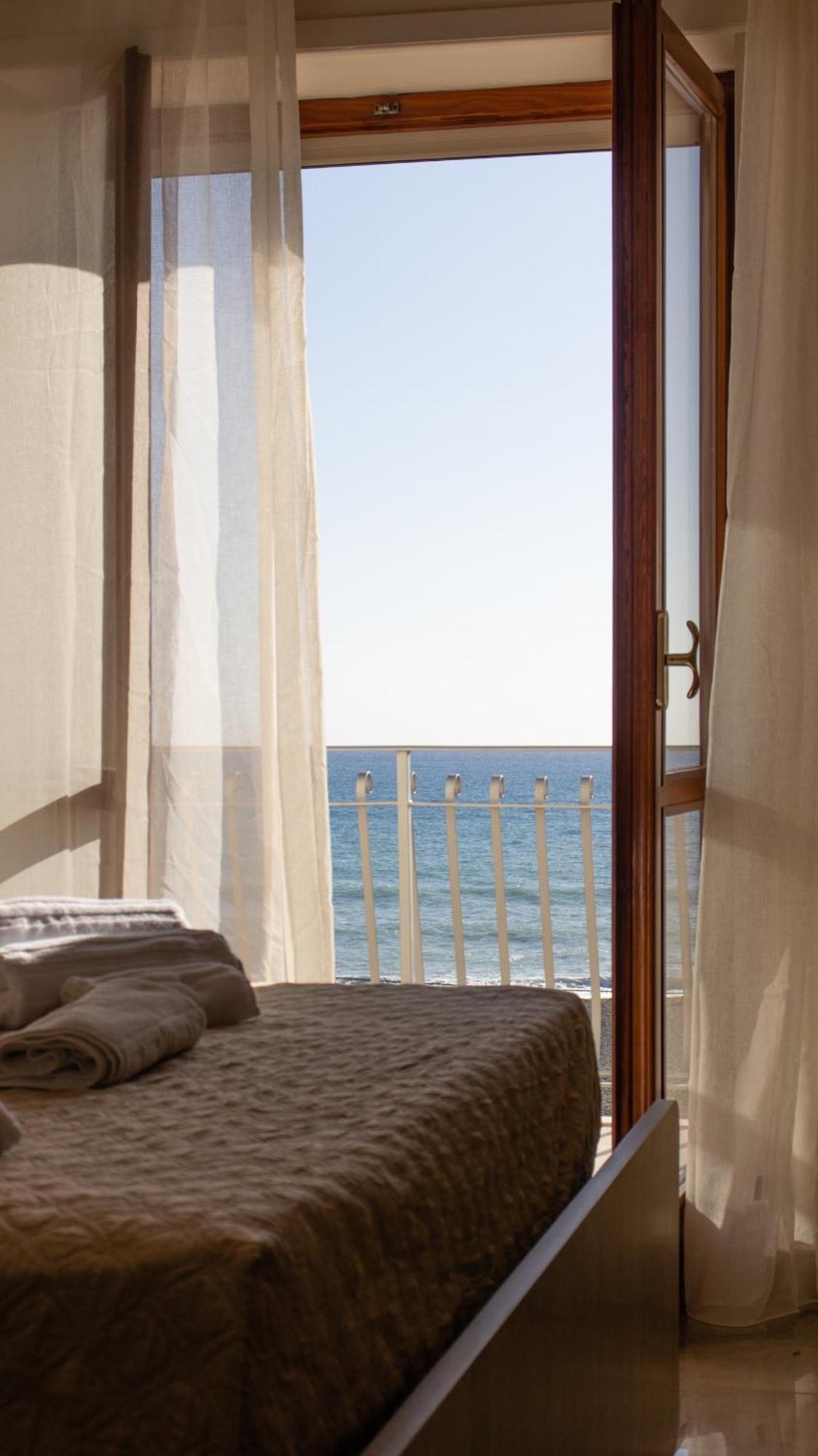 Bed & Breakfast Nonno Gigi - Falerna Marina Exterior photo